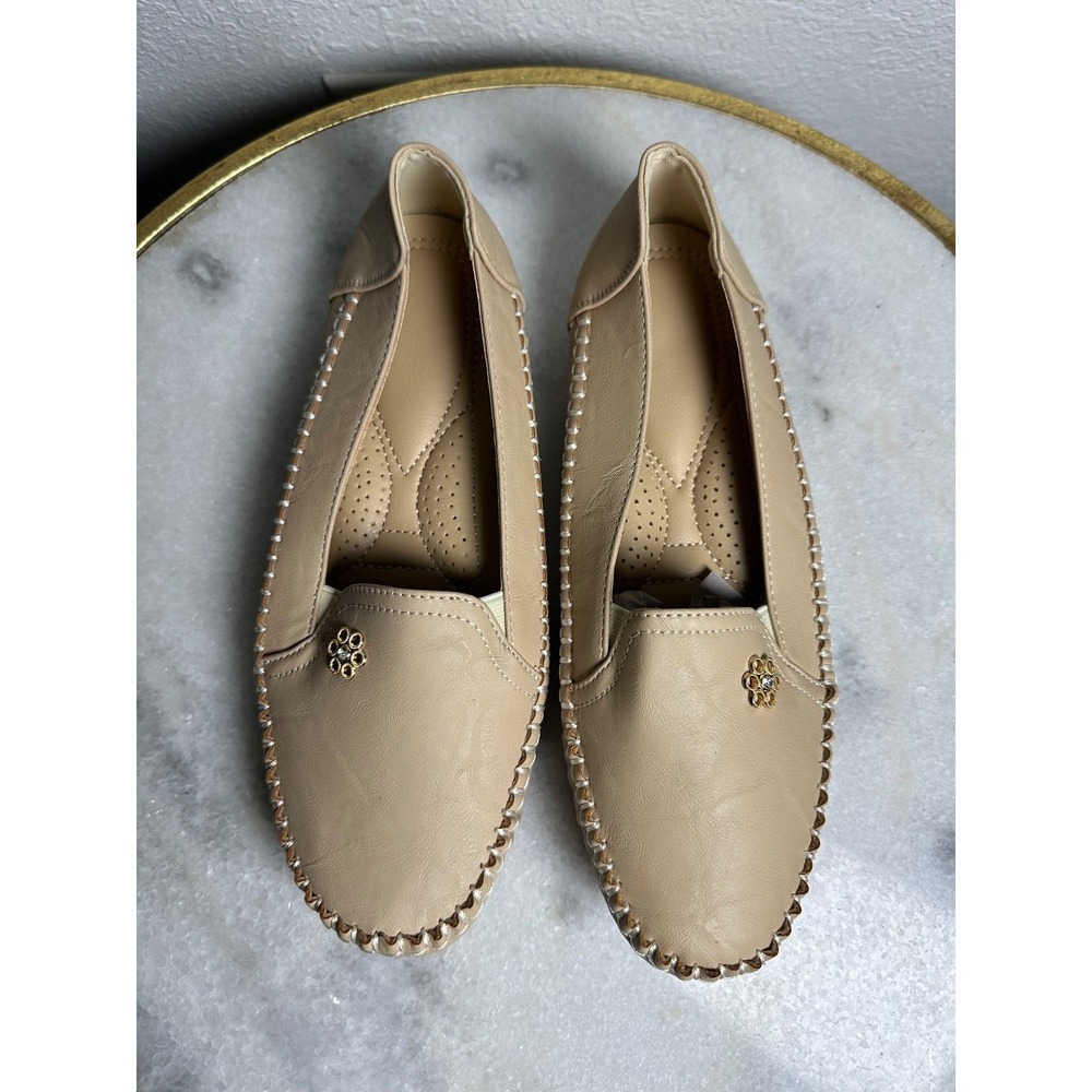 Womens Beige Whipstitch Comfort Loafers Floral Accent Slip On Flats